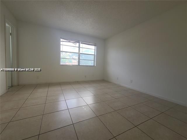 Под контрактом: $1,290 (1 спален, 1 ванн, 508 Квадратных фут)