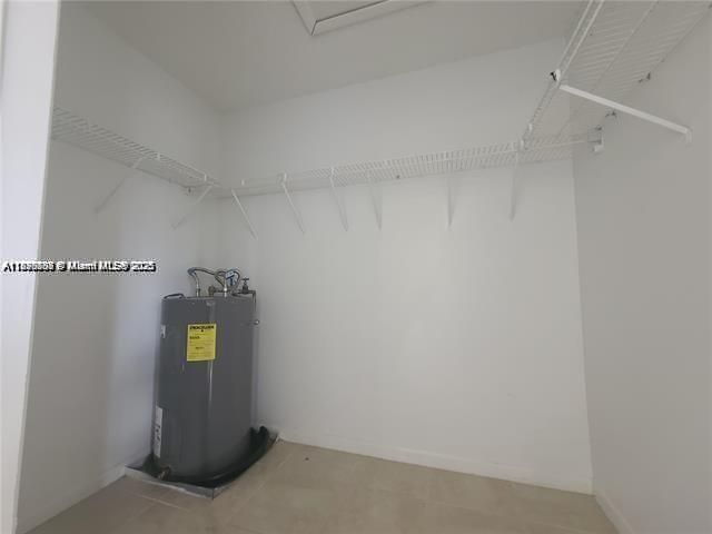 Под контрактом: $1,290 (1 спален, 1 ванн, 508 Квадратных фут)