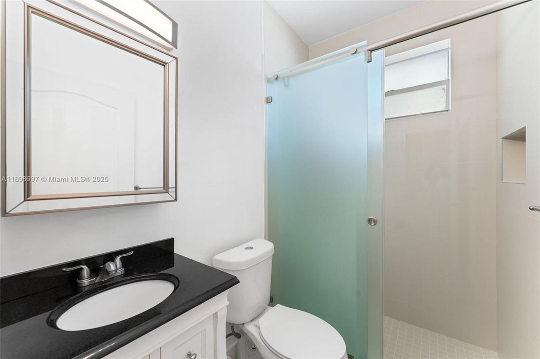 Recently Sold: $735,000 (3 beds, 2 baths, 1915 Square Feet)