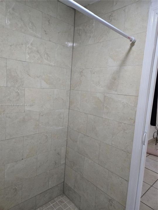 Active With Contract: $1,400 (0 beds, 1 baths, 0 Square Feet)