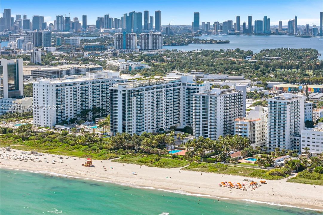 For Sale: $520,000 (1 beds, 2 baths, 1121 Square Feet)