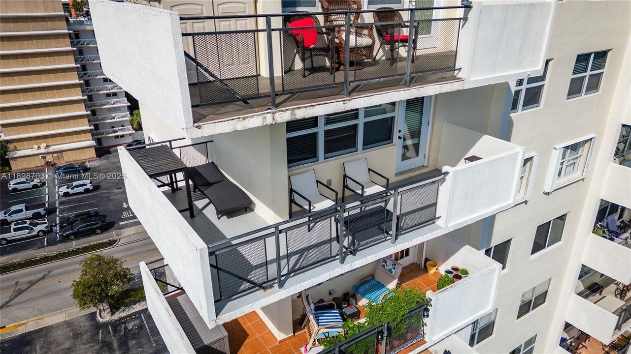 En Venta: $315,000 (2 camas, 2 baños, 1300 Pies cuadrados)