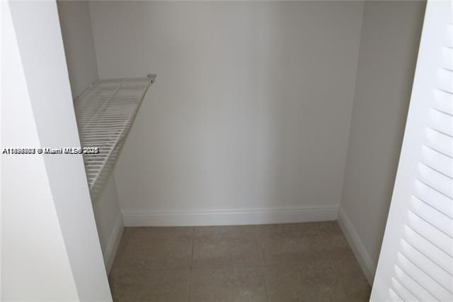 合同活跃: $1,650 (2 贝兹, 1 浴室, 903 平方英尺)