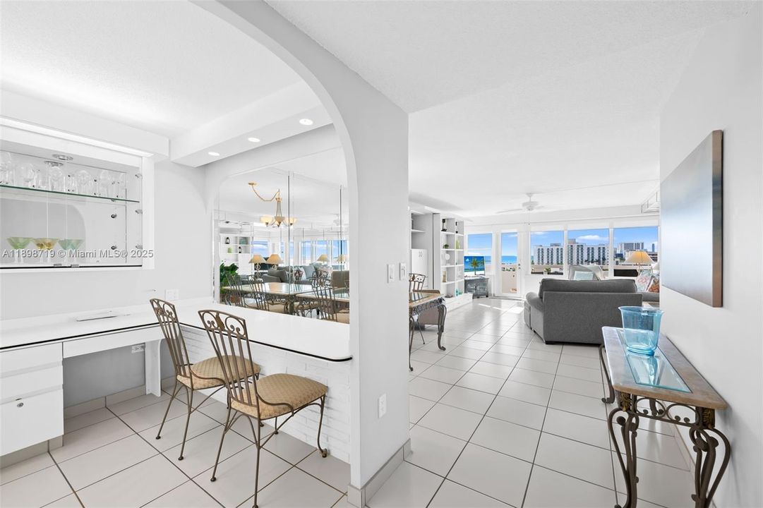 For Rent: $3,600 (2 beds, 2 baths, 1360 Square Feet)