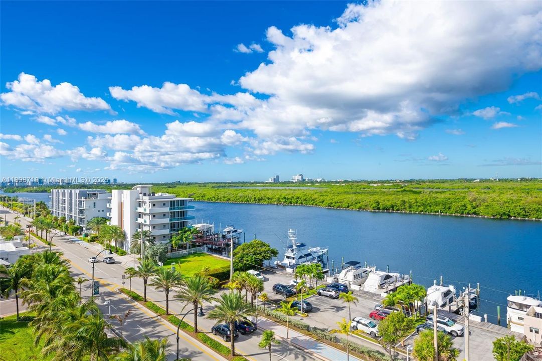 For Rent: $3,600 (2 beds, 2 baths, 1360 Square Feet)