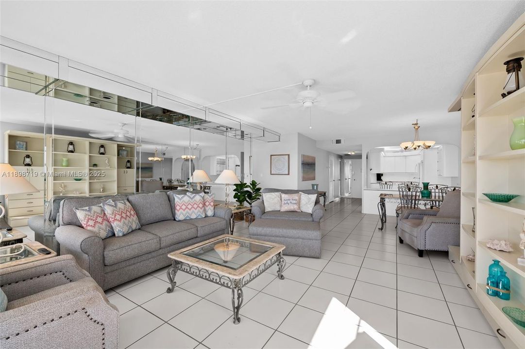 For Rent: $3,600 (2 beds, 2 baths, 1360 Square Feet)