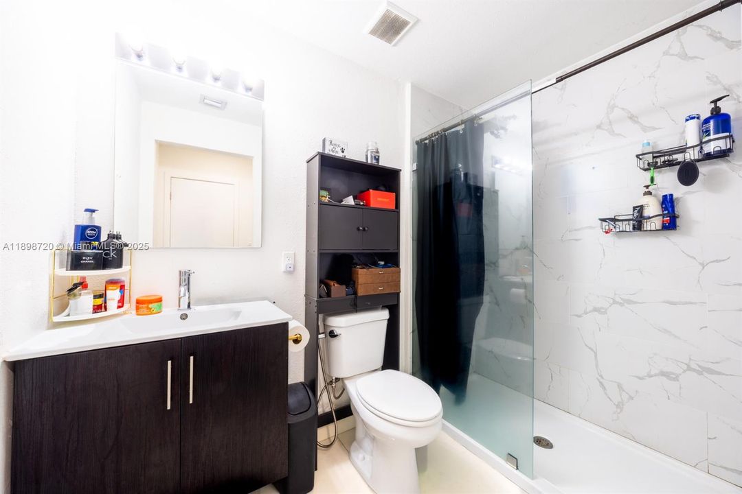 待售: $425,000 (4 贝兹, 3 浴室, 1434 平方英尺)