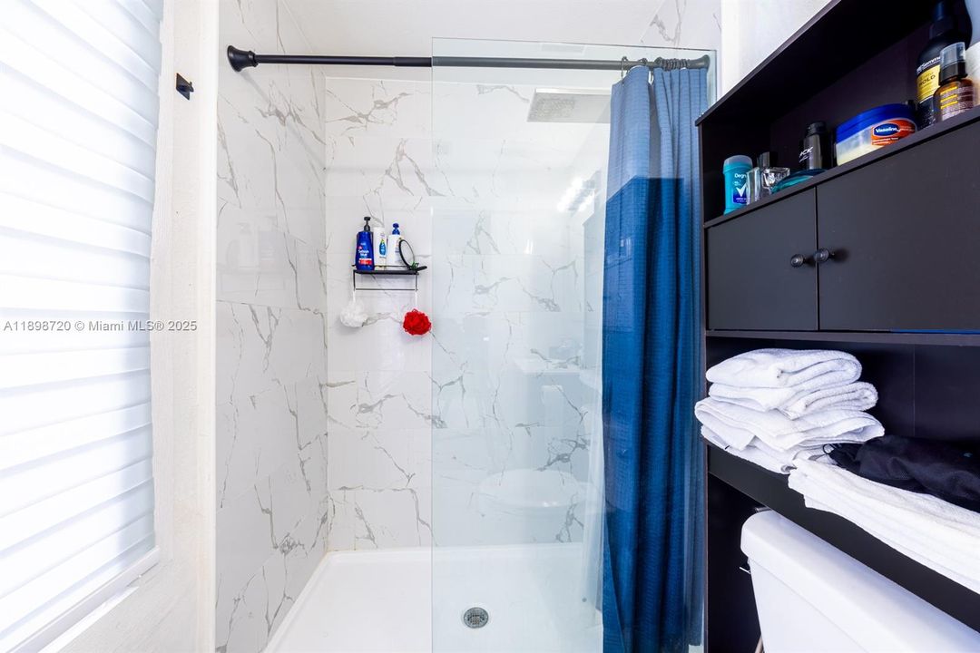 待售: $425,000 (4 贝兹, 3 浴室, 1434 平方英尺)