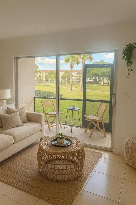 待售: $164,900 (2 贝兹, 1 浴室, 920 平方英尺)