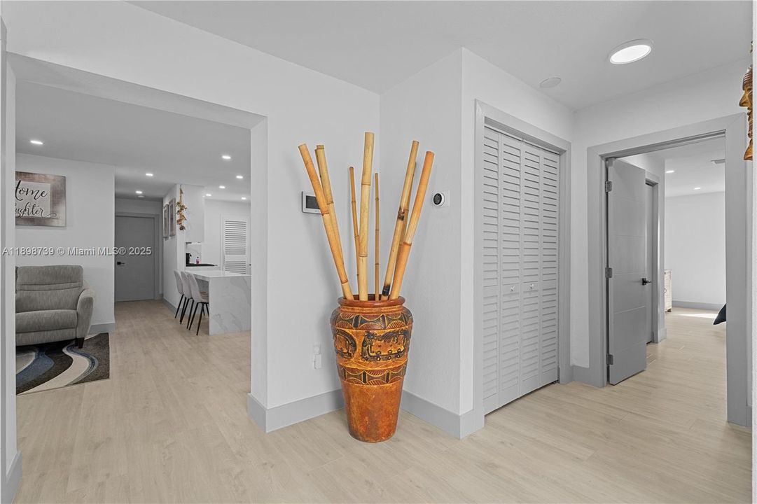 For Sale: $925,000 (4 beds, 2 baths, 1537 Square Feet)