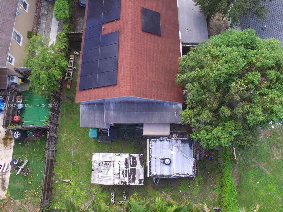 合同活跃: $695,000 (3 贝兹, 2 浴室, 1082 平方英尺)