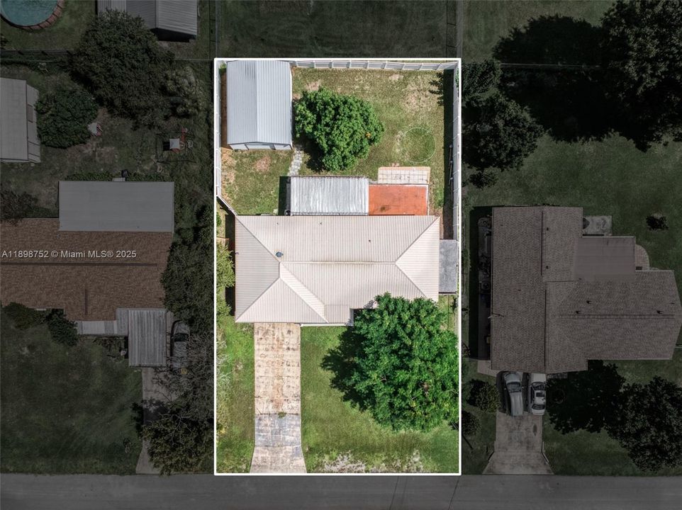 合同活跃: $249,900 (3 贝兹, 2 浴室, 0 平方英尺)