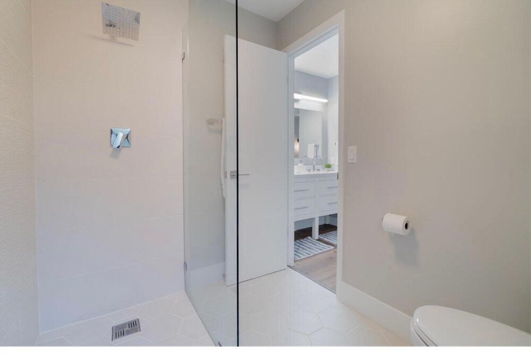Walk-in Shower