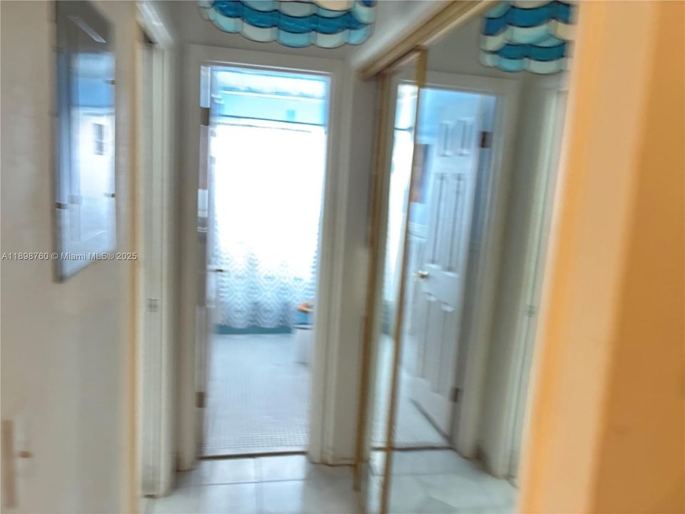 For Rent: $1,550 (1 beds, 1 baths, 650 Square Feet)