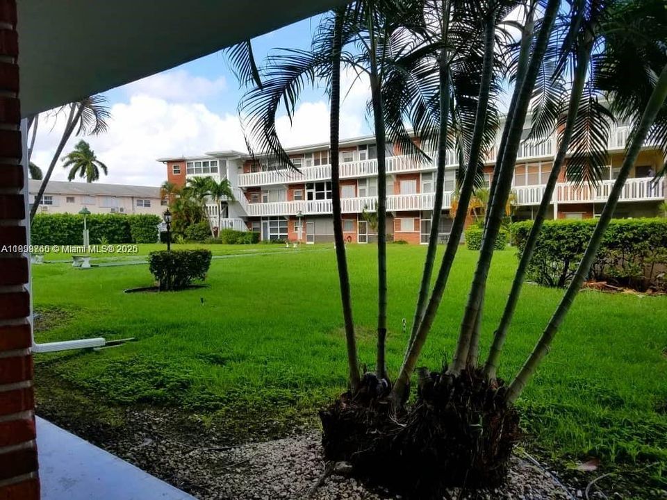 For Rent: $1,550 (1 beds, 1 baths, 650 Square Feet)