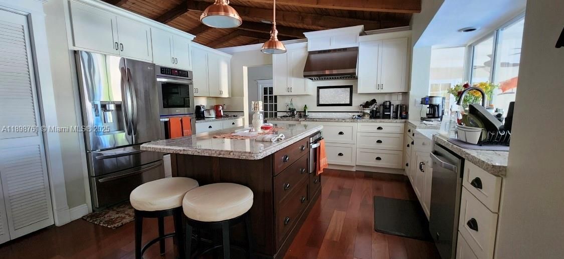 Active With Contract: $1,525,000 (5 beds, 3 baths, 3646 Square Feet)