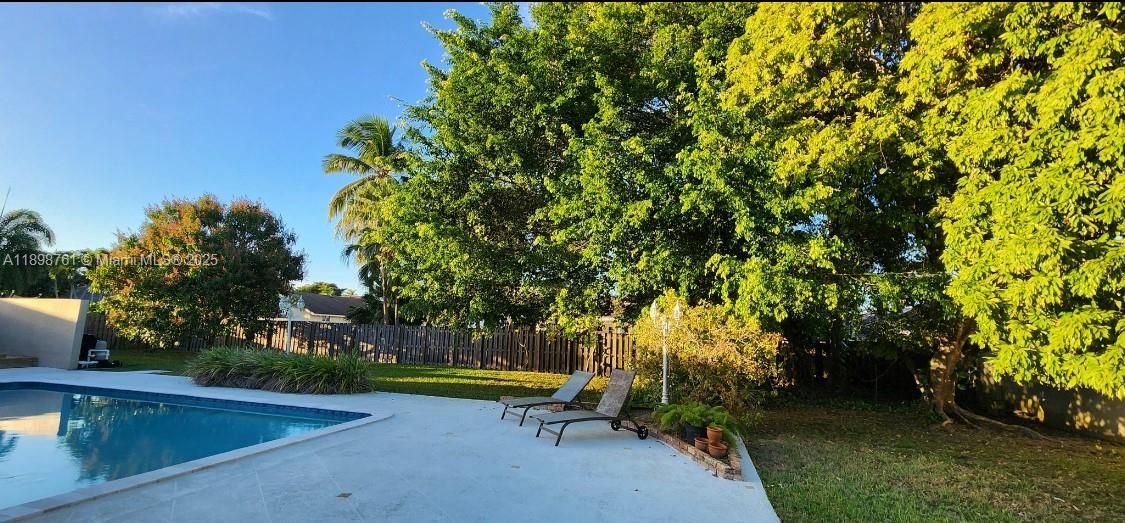 Active With Contract: $1,525,000 (5 beds, 3 baths, 3646 Square Feet)