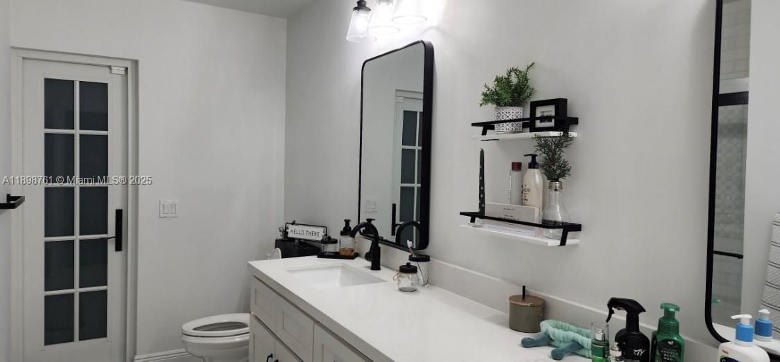 Active With Contract: $1,525,000 (5 beds, 3 baths, 3646 Square Feet)