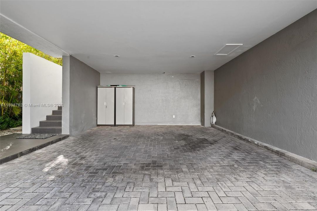 En Venta: $1,795,000 (4 camas, 3 baños, 2120 Pies cuadrados)