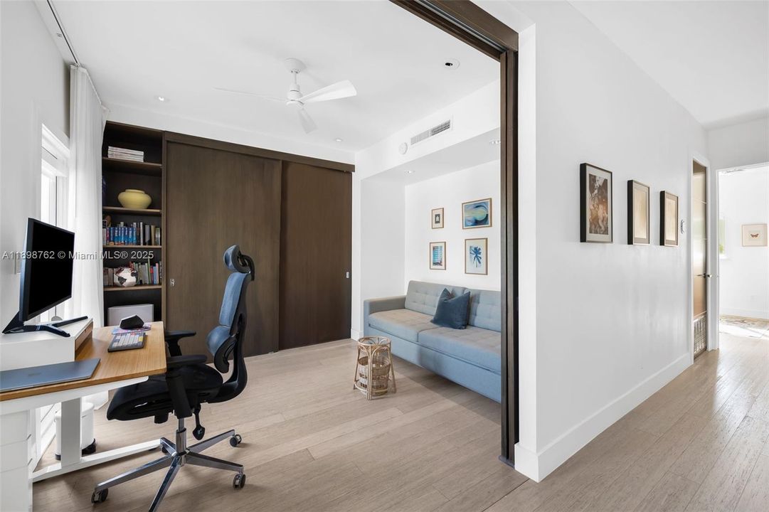 En Venta: $1,795,000 (4 camas, 3 baños, 2120 Pies cuadrados)