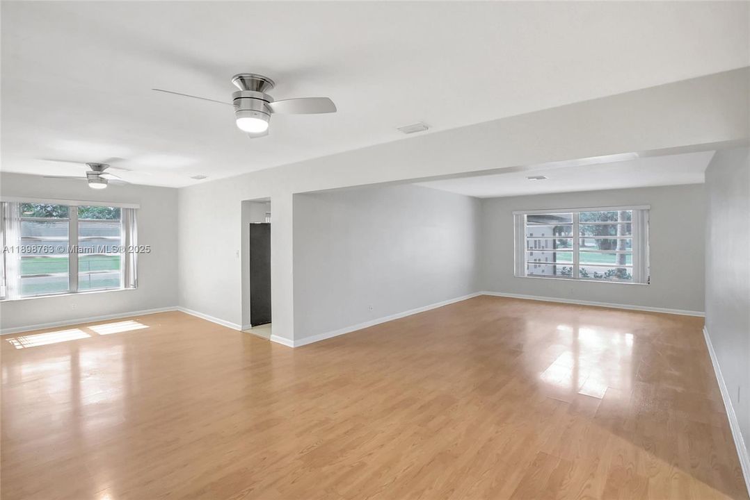 Recently Rented: $3,300 (3 beds, 2 baths, 1966 Square Feet)