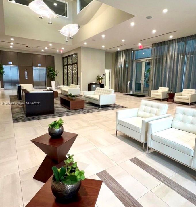 Под контрактом: $3,150 (2 спален, 2 ванн, 1244 Квадратных фут)