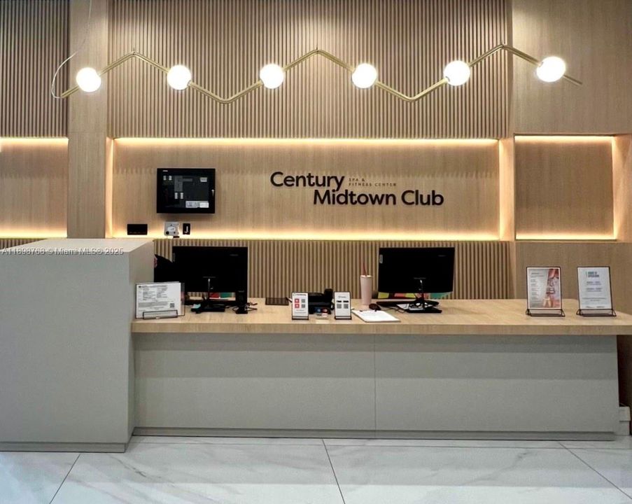 Под контрактом: $3,150 (2 спален, 2 ванн, 1244 Квадратных фут)