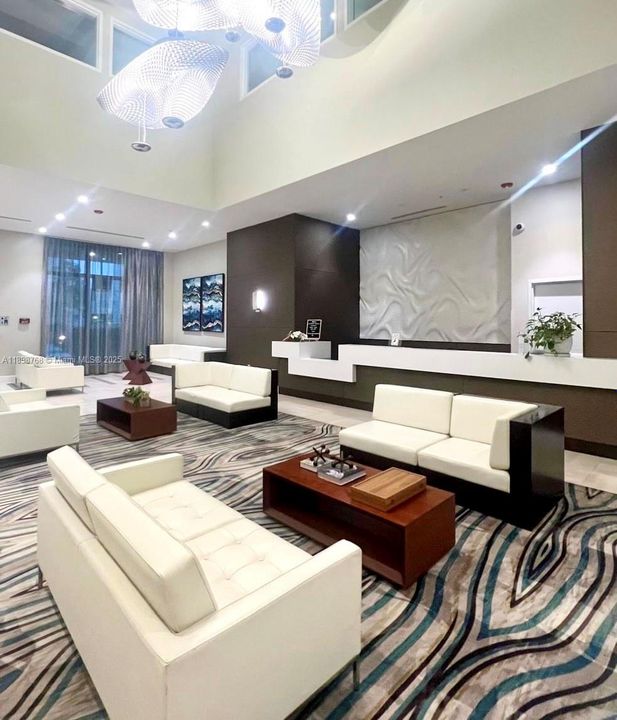 Под контрактом: $3,150 (2 спален, 2 ванн, 1244 Квадратных фут)