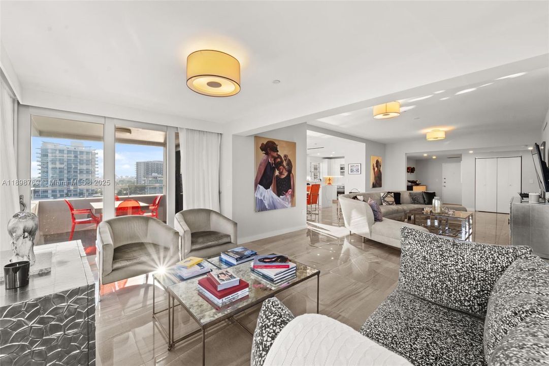 出租: $16,500 (2 贝兹, 2 浴室, 1570 平方英尺)