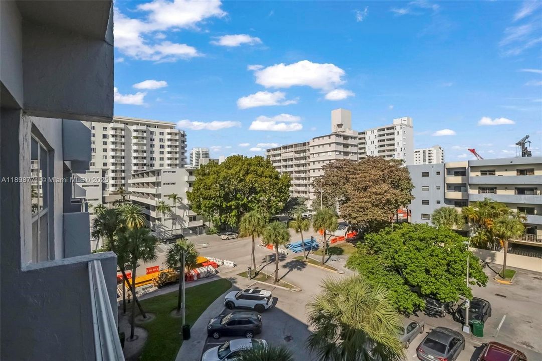 En Venta: $359,000 (1 camas, 1 baños, 670 Pies cuadrados)