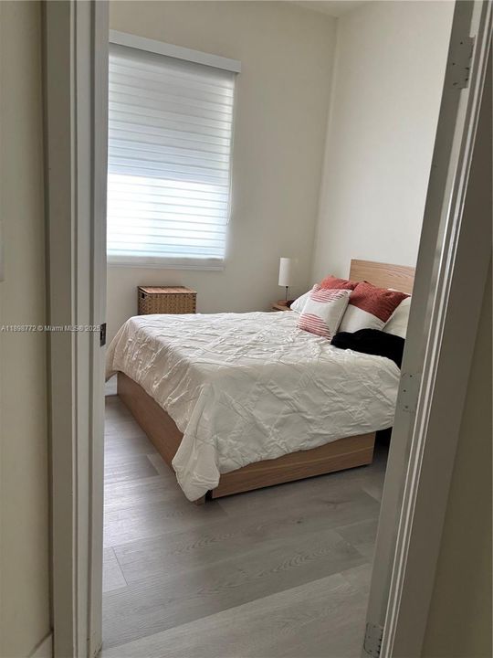 Recently Rented: $3,950 (3 beds, 2 baths, 1692 Square Feet)