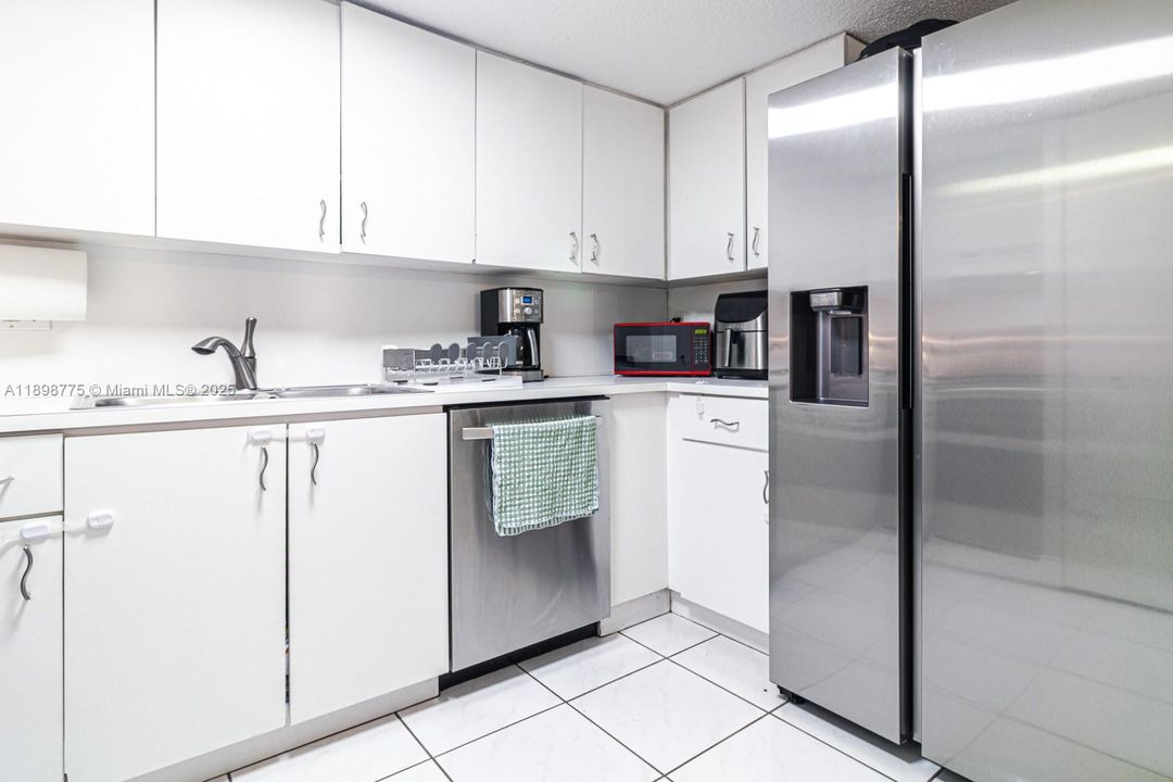 En Venta: $420,000 (3 camas, 2 baños, 1270 Pies cuadrados)