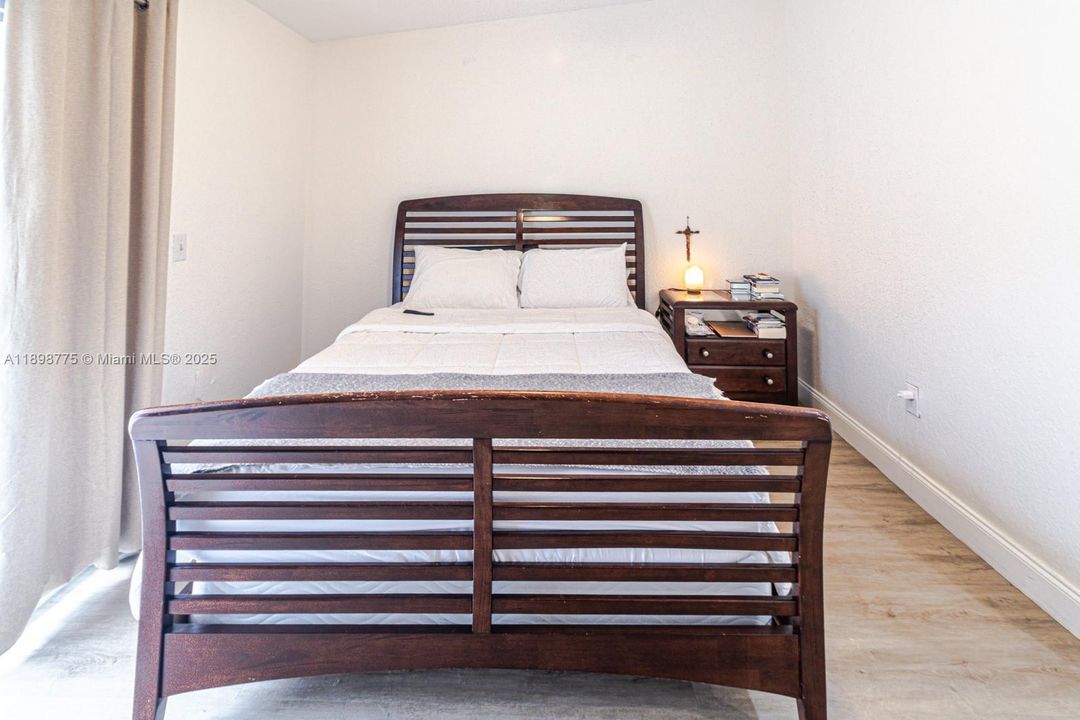 En Venta: $420,000 (3 camas, 2 baños, 1270 Pies cuadrados)