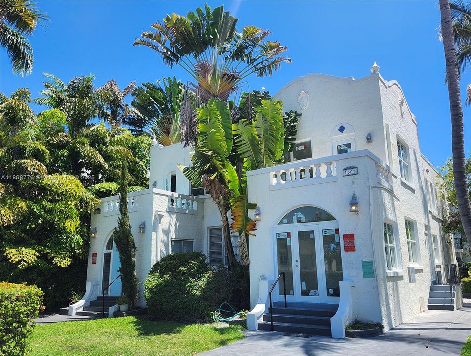 Recently Rented: $2,750 (2 beds, 1 baths, 0 Square Feet)