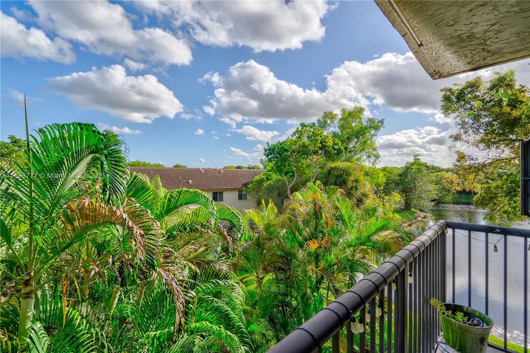 最近售出: $379,500 (3 贝兹, 2 浴室, 1550 平方英尺)