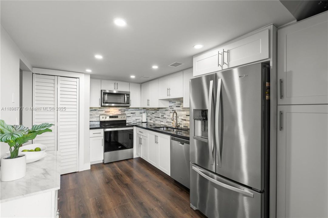 最近售出: $379,500 (3 贝兹, 2 浴室, 1550 平方英尺)