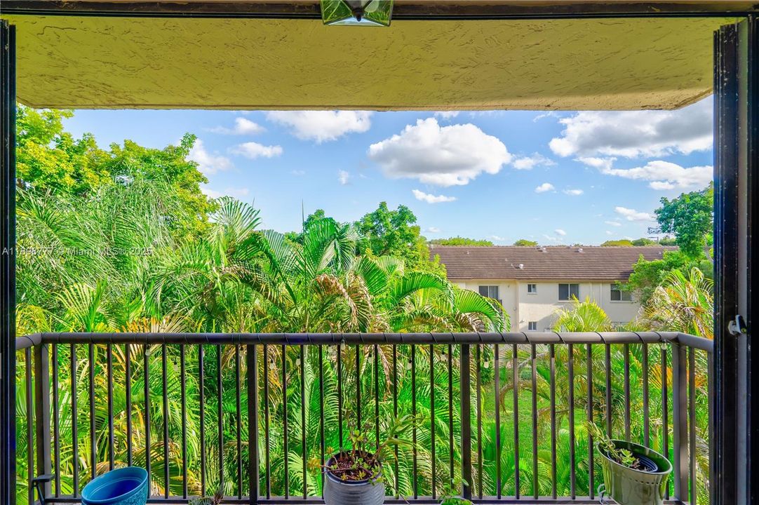 最近售出: $379,500 (3 贝兹, 2 浴室, 1550 平方英尺)