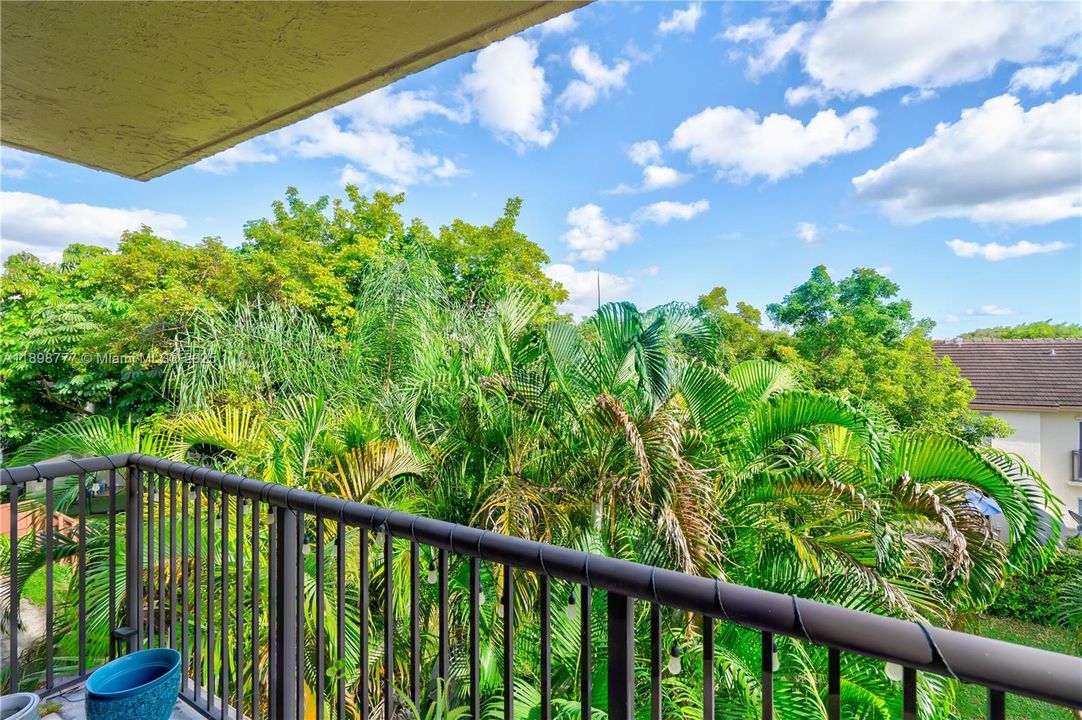 最近售出: $379,500 (3 贝兹, 2 浴室, 1550 平方英尺)