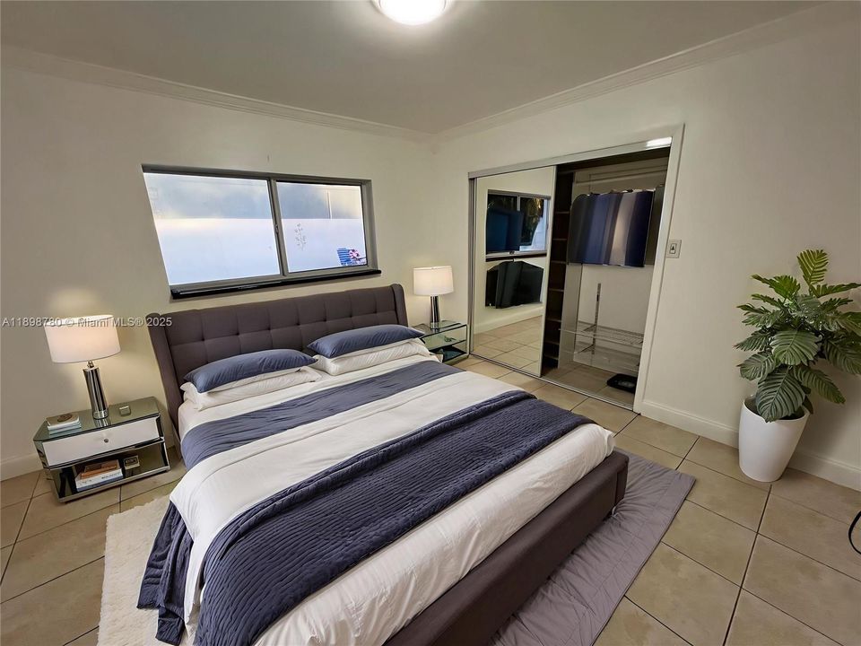 出租: $1,750 (1 贝兹, 1 浴室, 600 平方英尺)