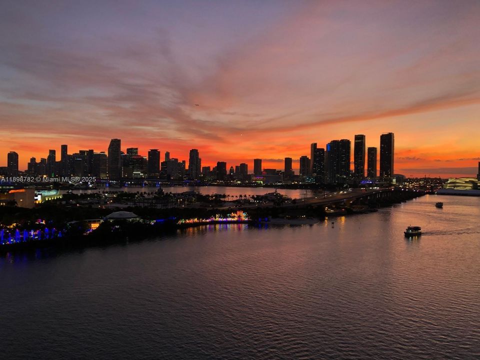 Недавно арендовано: $12,500 (3 спален, 2 ванн, 2010 Квадратных фут)