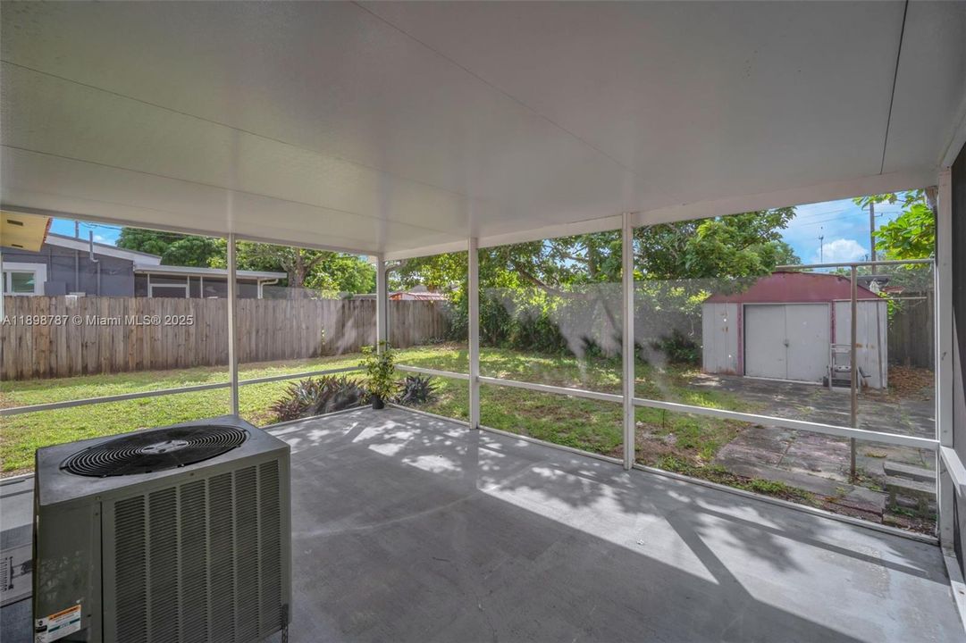 待售: $405,000 (2 贝兹, 1 浴室, 1020 平方英尺)