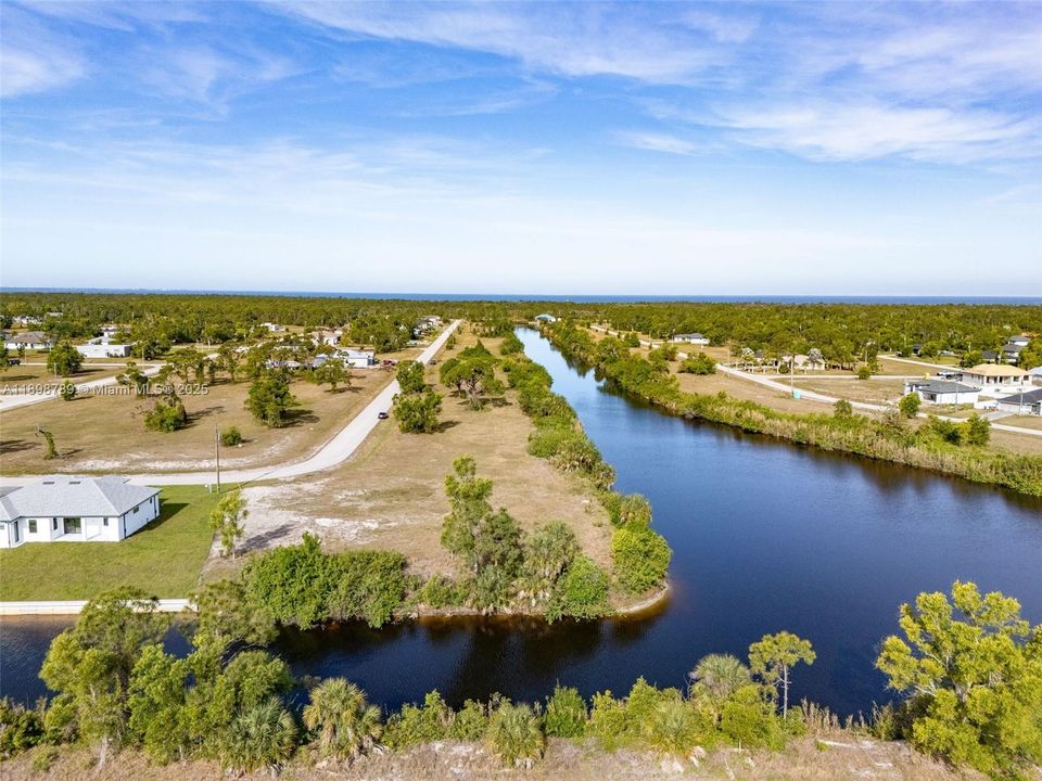 待售: $69,970 (0.43 acres)