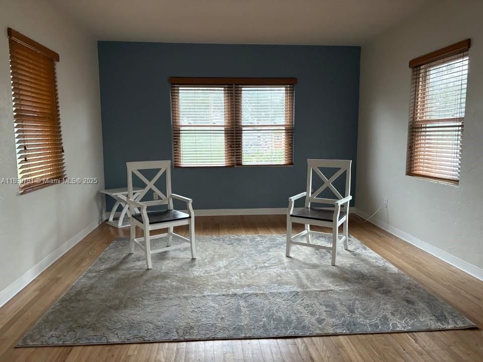 For Rent: $2,200 (3 beds, 2 baths, 0 Square Feet)