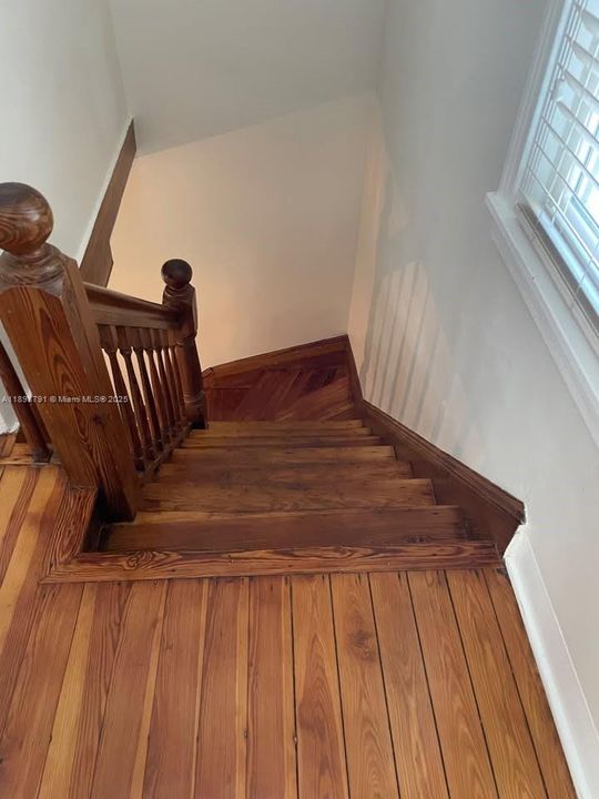 For Rent: $2,200 (3 beds, 2 baths, 0 Square Feet)