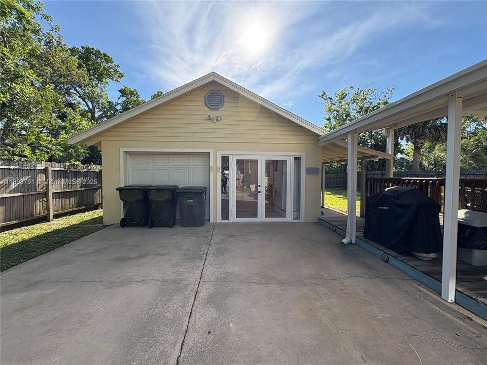 Separate unit available for $1100