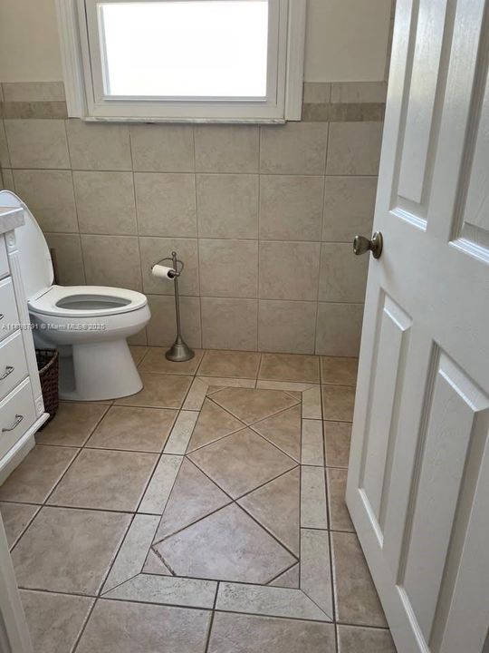 For Rent: $2,200 (3 beds, 2 baths, 0 Square Feet)