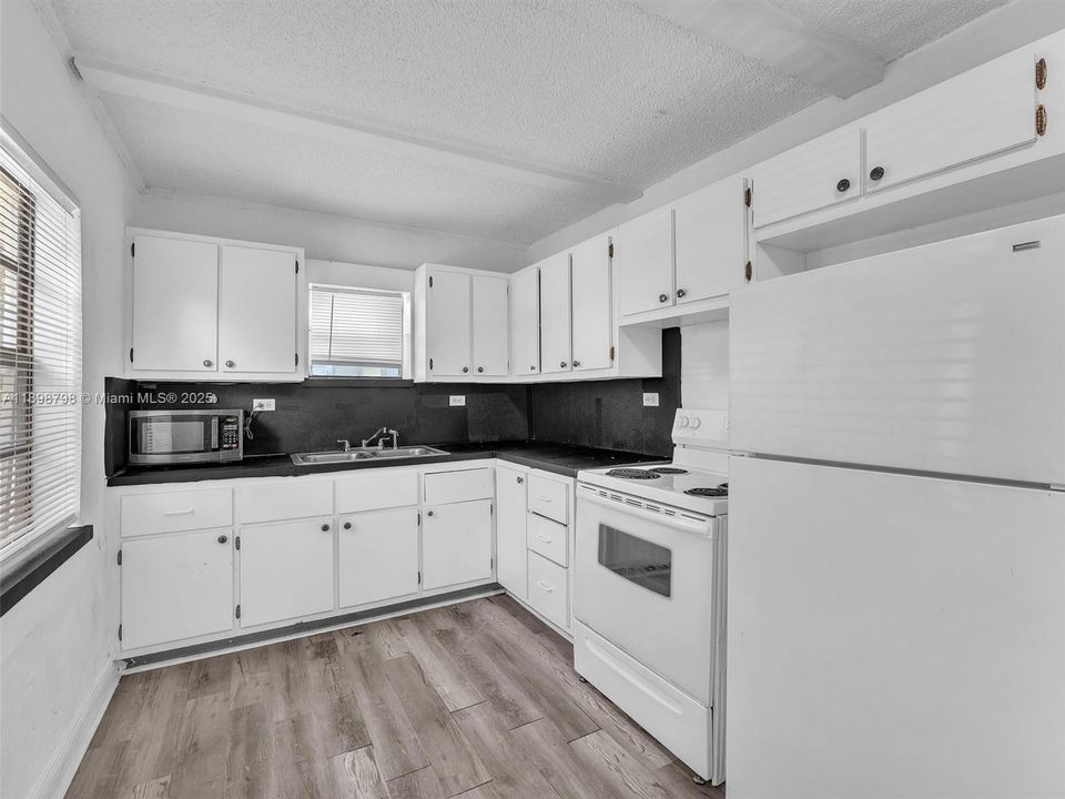 For Sale: $899,000 (0 beds, 0 baths, 1468 Square Feet)