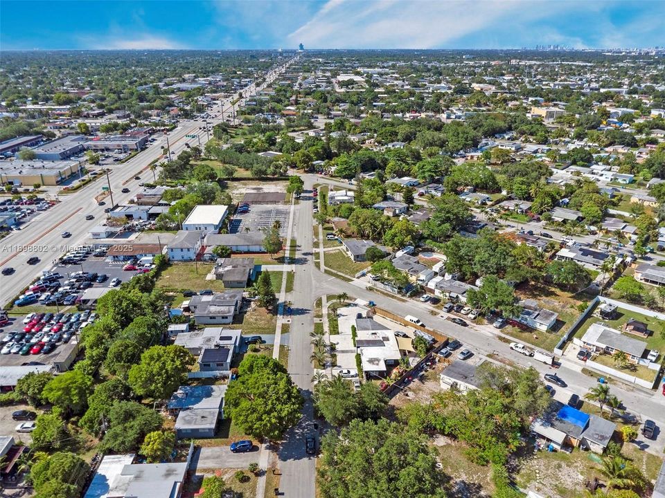 For Sale: $519,999 (4 beds, 2 baths, 1665 Square Feet)