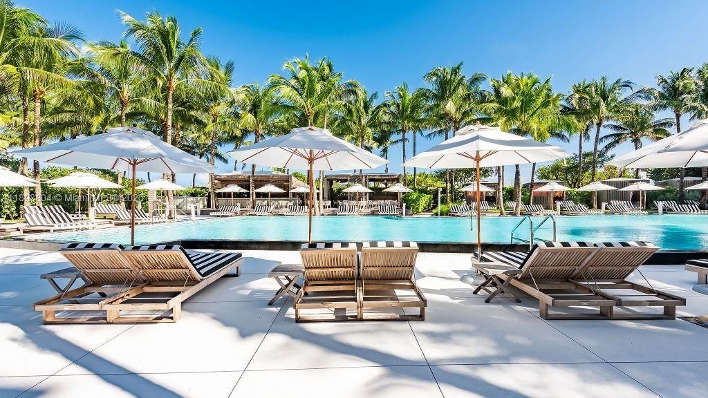 В аренду: $8,500 (0 спален, 1 ванн, 563 Квадратных фут)