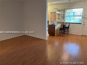 Active With Contract: $175,000 (1 beds, 1 baths, 609 Square Feet)